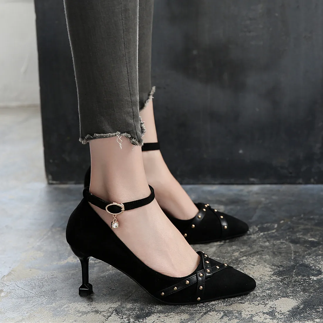 

Women's shoes 2020 Ankle straps Suede buckle high heels stiletto point buckle cat heel women's single shoes large size