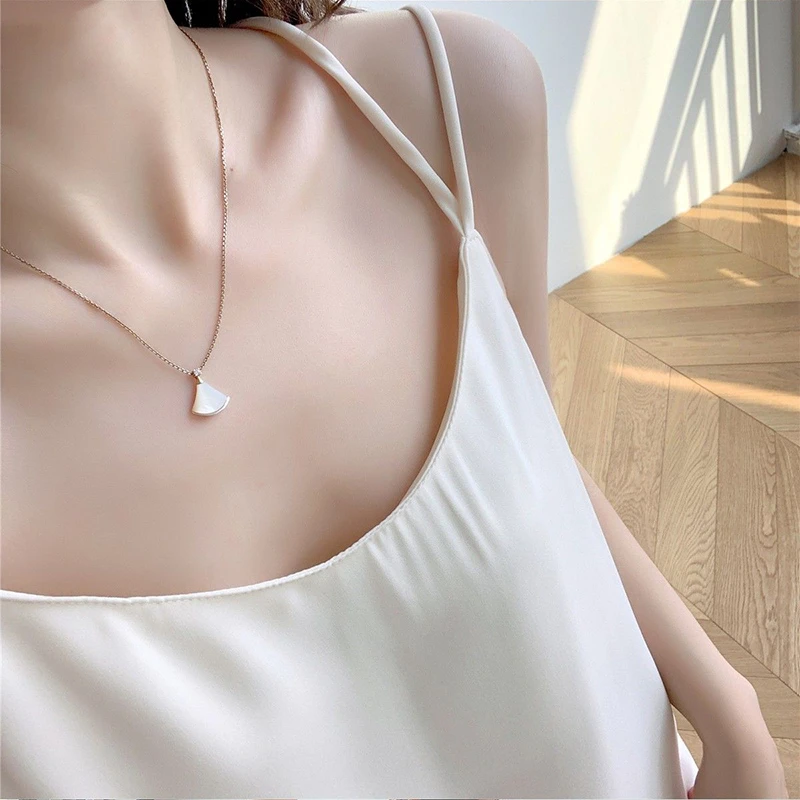 

Summer Sexy Chiffon Spaghetti Strap Dress For Women Fashion Cross Backless Sleeveless Dress Korean Smooth Soft Beach Sling Dress