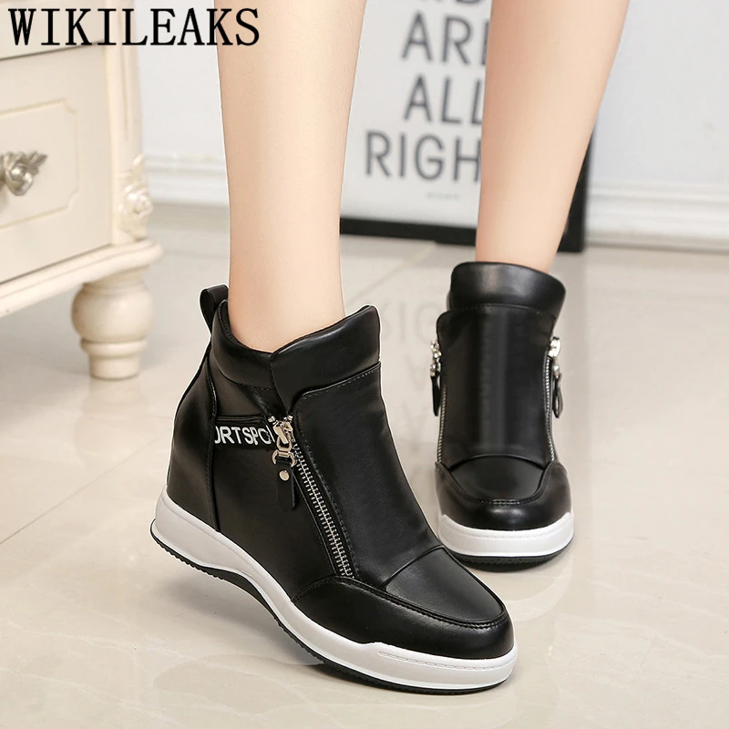 Женские кожаные туфли на танкетке повседневная обувь в стиле Харадзюку для