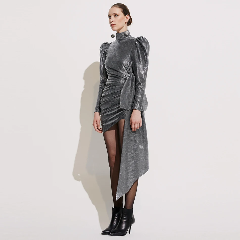 Зимнее модное ДРАПИРОВАННОЕ мини платье женское серебряное с длинным рукавом