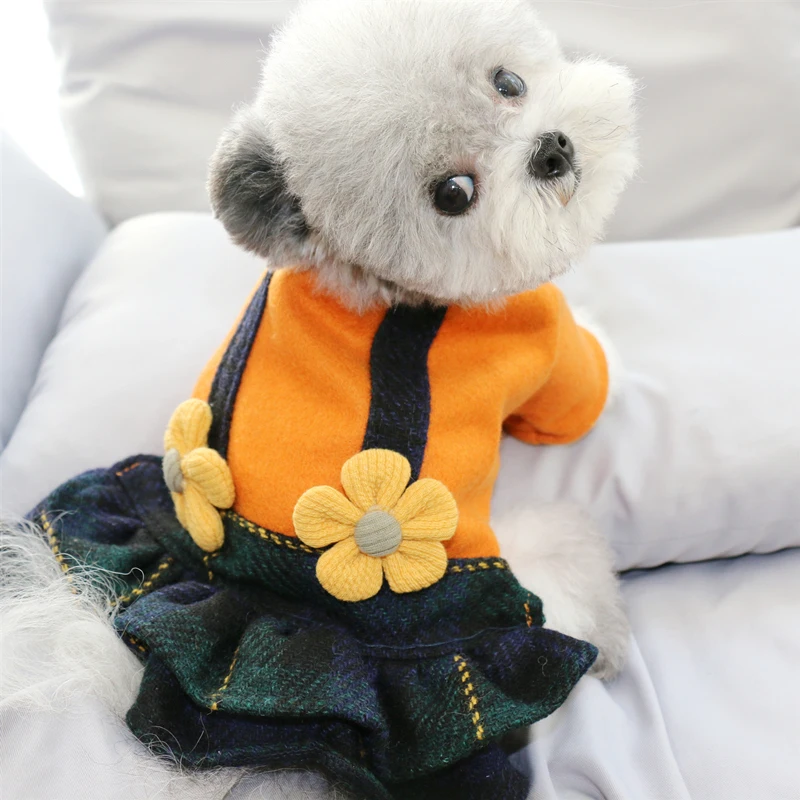 Милое зимнее платье для собак с цветами одежда кошек чихуахуа и Йорка костюм