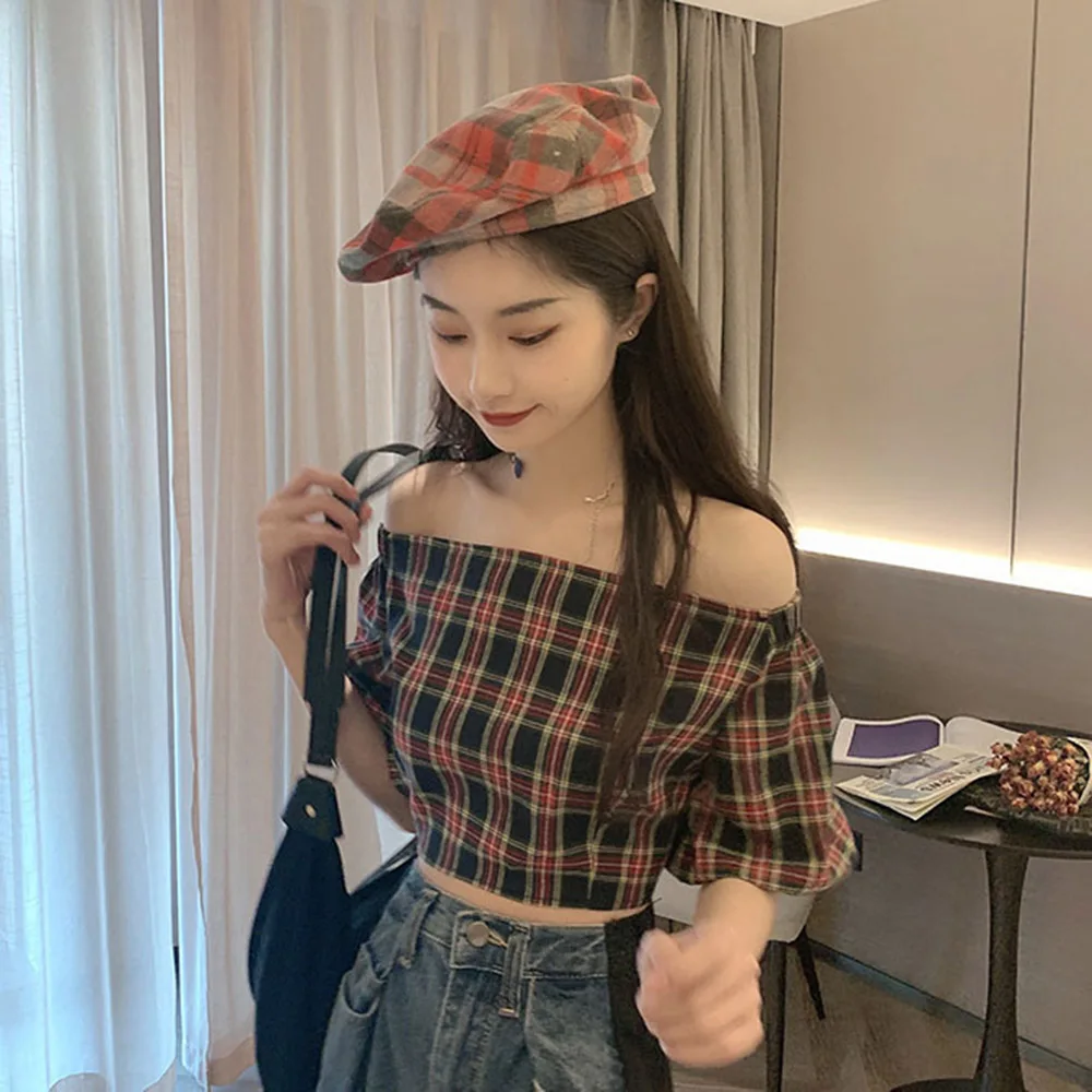 

Plaid Retro Blouse One-shoulder Top Design Sense Summer 2021 New Thin Chic Hong Kong Style Sexy Women Tee Young Fashion Korean