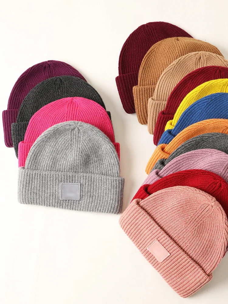 

Smile Face Square Knitted Hat Ladies 100% Wool Thread Hat for Men and Women Warm and Thicker In Autumn and Winter