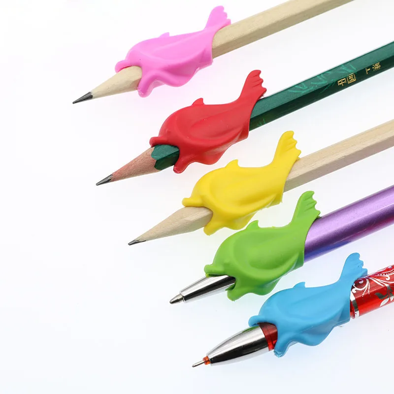 Дети учатся письма дельфинами рыбками и записи коррекция осанки устройства Wobi