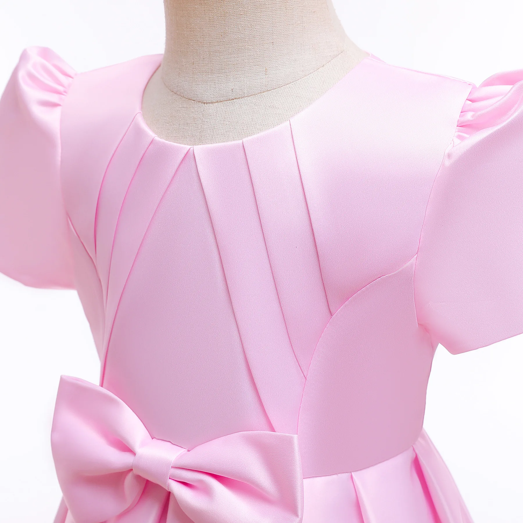 Детское платье с бантом для девочек |