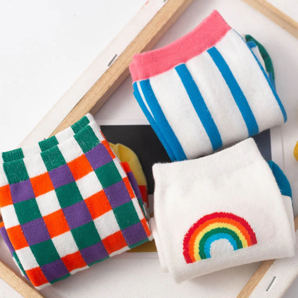 

Japanese Harajuku Style Grid Flower Woman Socks Cotton Sock for Autumn Winter Kawaii Rainbow Funny Socks Women sox
