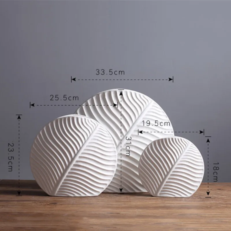 Керамическая ваза в скандинавском стиле с изображением дерева и листьев