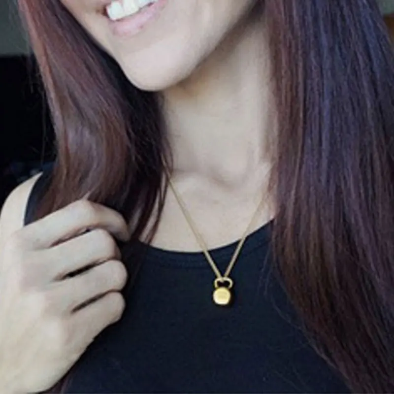 Крошечное ожерелье с подвеской колокольчиком в виде чайника ювелирные изделия