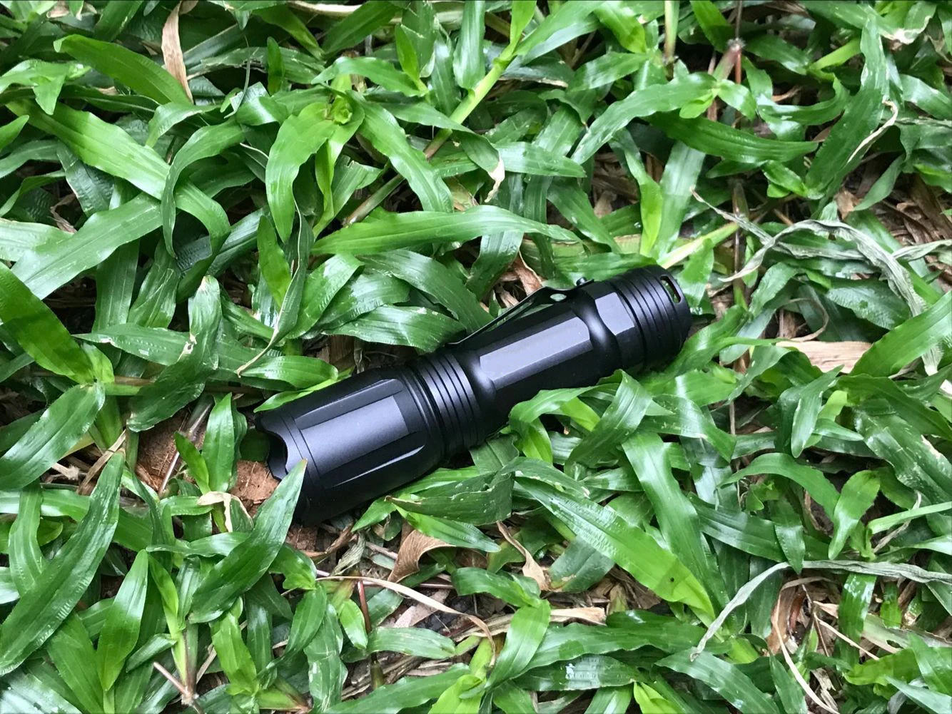 4in1 tactical zoomable led flashlight redgreenbluewhite light torch outdoor flight waterproof with 18650 battery charger free global shipping