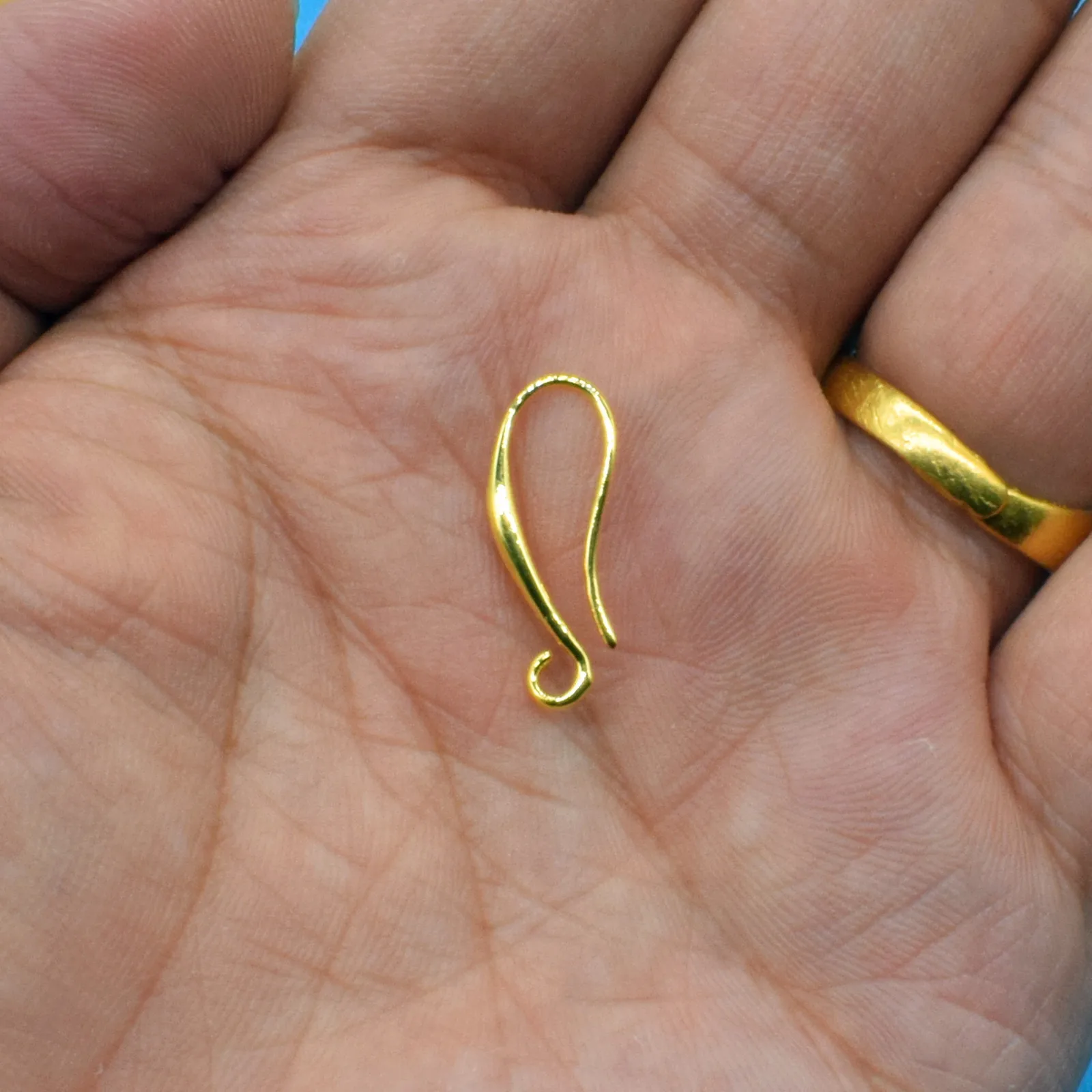 

No Fade Hook Gold SIX Ear Hook Accessories Diy Accessories Female Ear Accessories Jewelry Findings 0.9*2CM