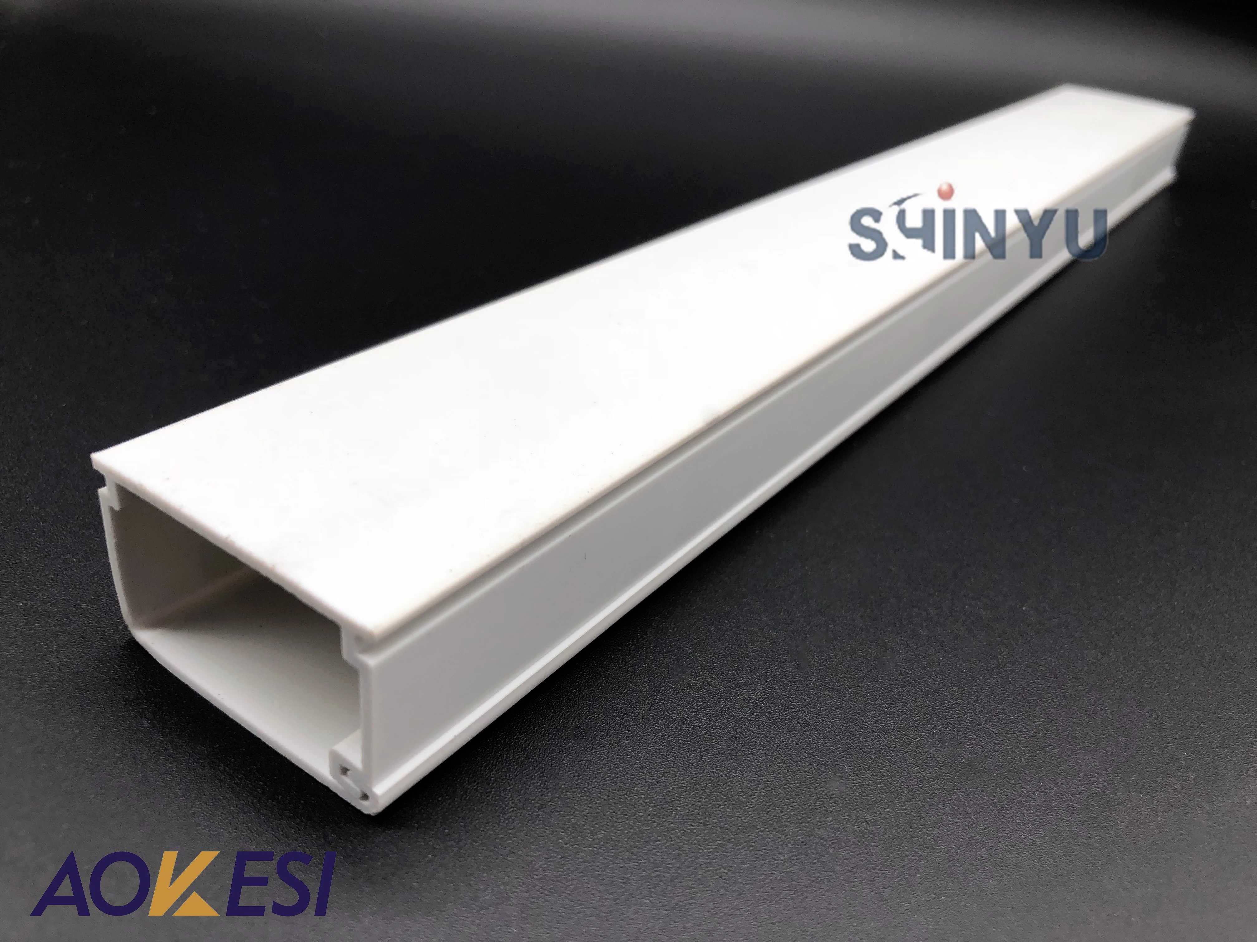 10 м (1 * шт.) кабель Trunking хорошая цена Высококачественная клейкая крышка кабеля ПВХ