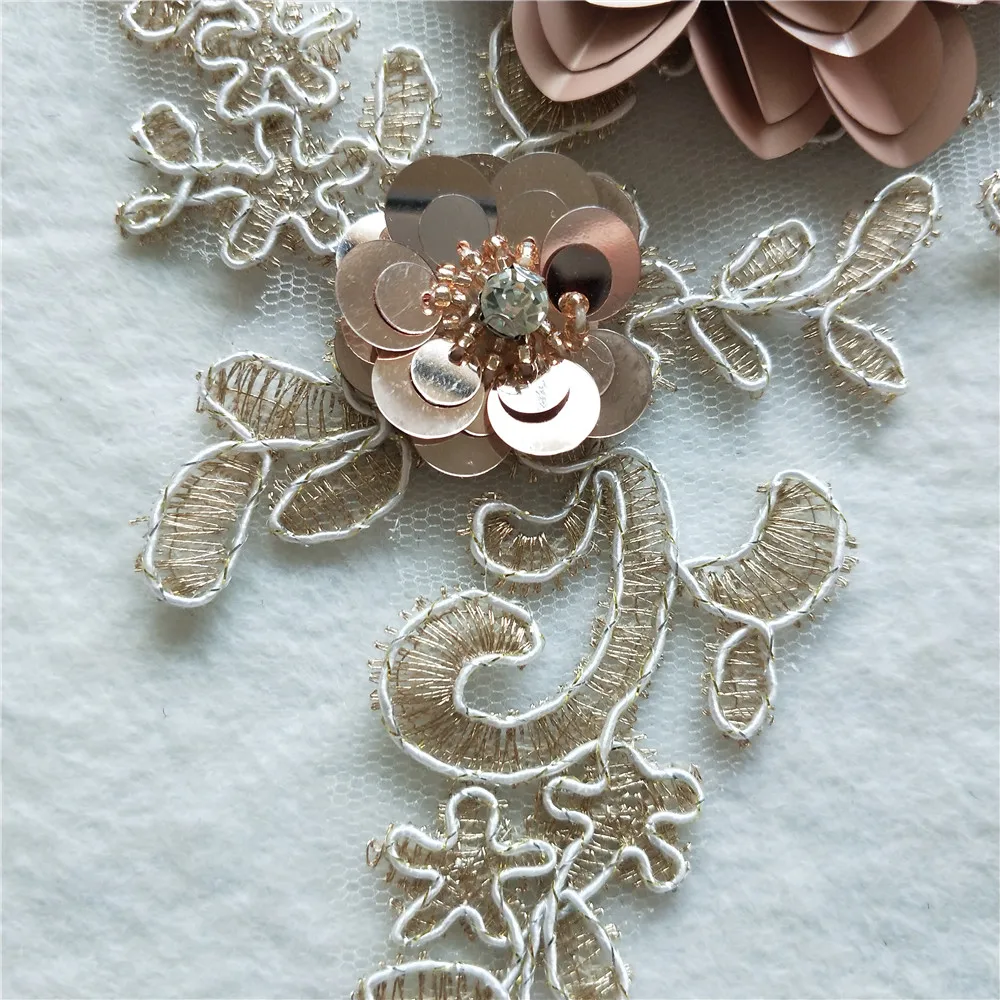 Золотистый вышитый кружевной воротник с тонкими блестками Цветочный вырез