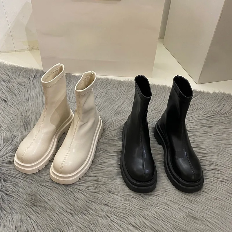

2021 New Ankle Boots for Women Thick Bottom Round Toe Genuine Leather Boots Black White All-match Botas Feminina Platform Shoes