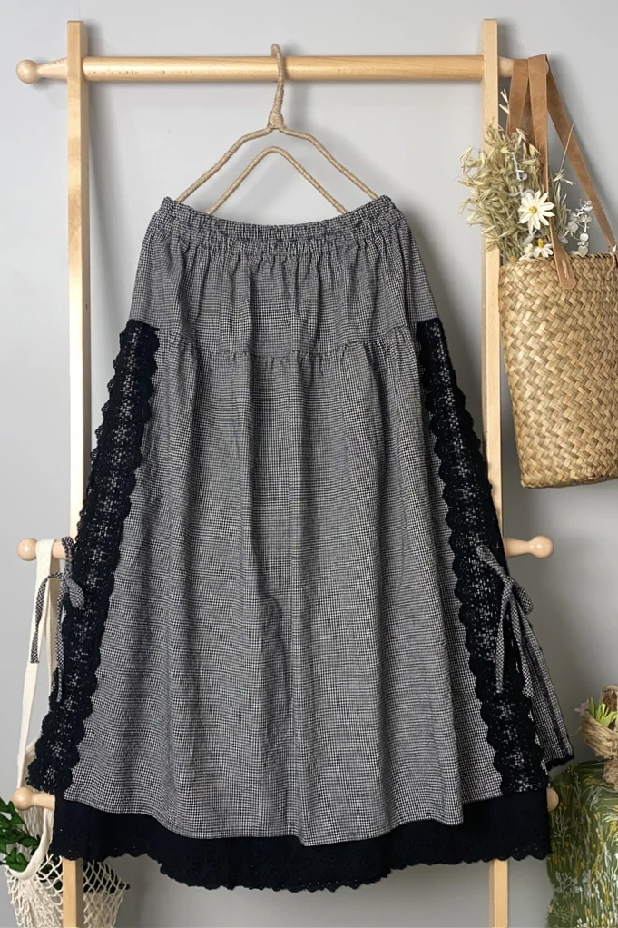 

Mori Female Crochet Hollow Embroidery Stitching Skirt 2021 Spring Summer New Irregular Plaid A-Line Skirt Women
