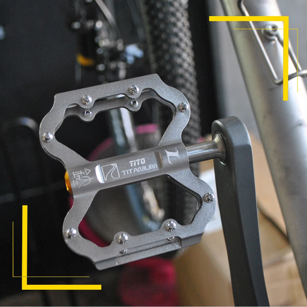 

Bike Pedals Ultra Light Mountain Bicycle Pedals 3 Bearings Cycling Pedals Bicycle Flat Alloy Pedals Non-Slip Pedals