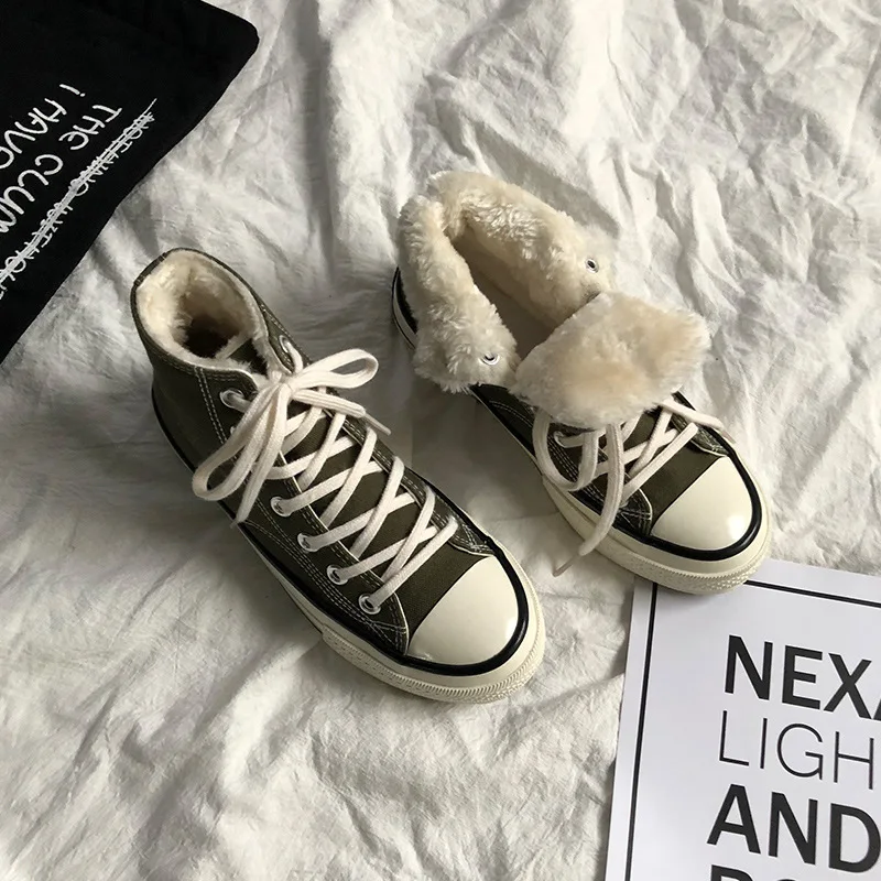 Вулканизированная обувь женская зимняя парусиновая с высоким берцем в стиле