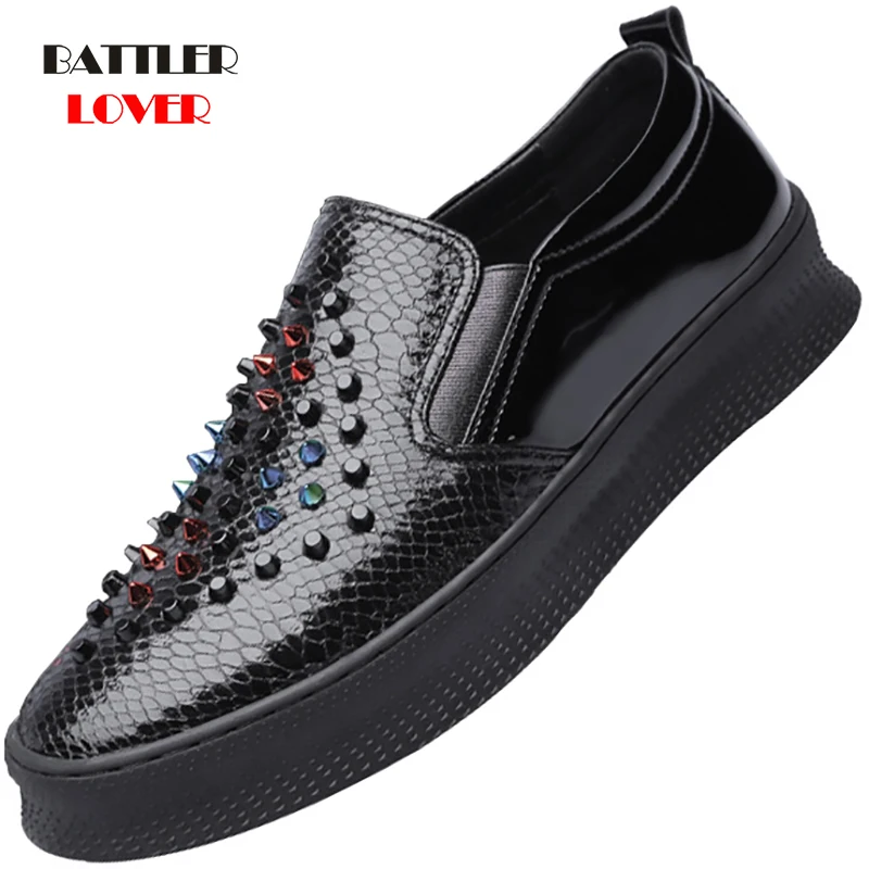 

Gold Snake Leather Shoes Coiffeur Loafers For Men 2021 Italian Summer Casual Shoes Male Rivet Luxury Designer Hip Hop Footwear