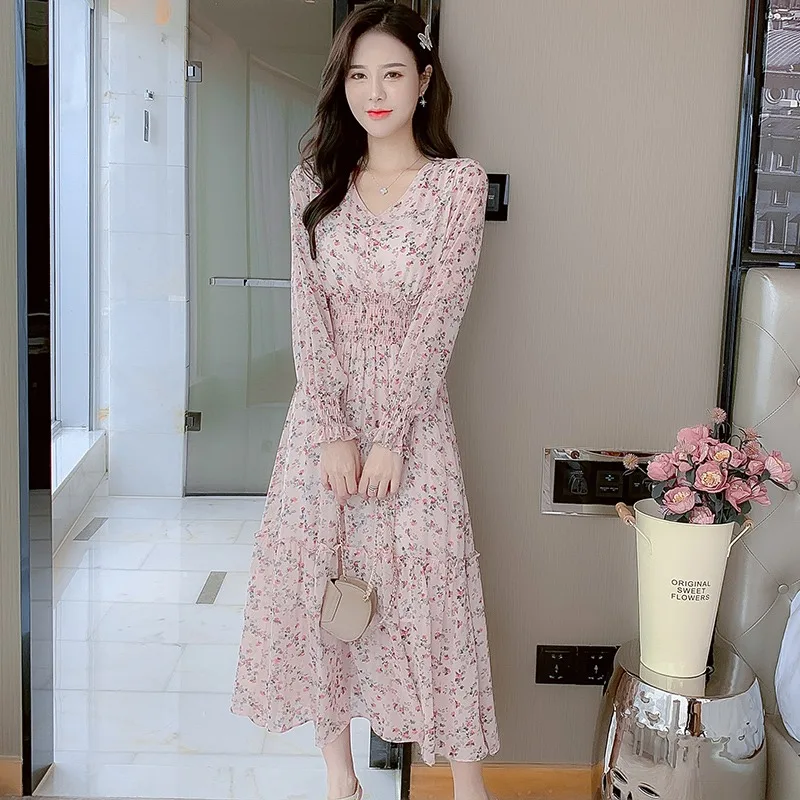 

Женские платья МАЗ