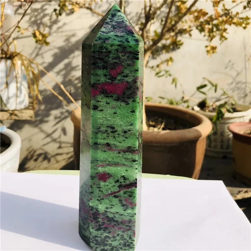 Натуральный рубин и изумруд стержень из минерального кристалла призматическая