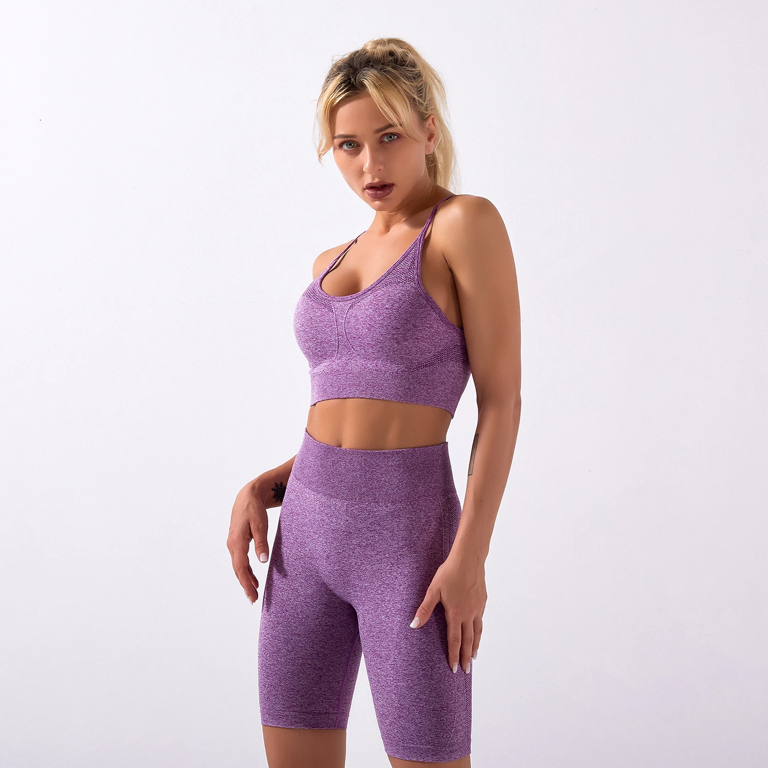 

Two-Piece Knitted Seamless Sports Yoga Wear Sports Fitness Bra High Waist Shorts Hip-Lift Seamless Yoga Pants