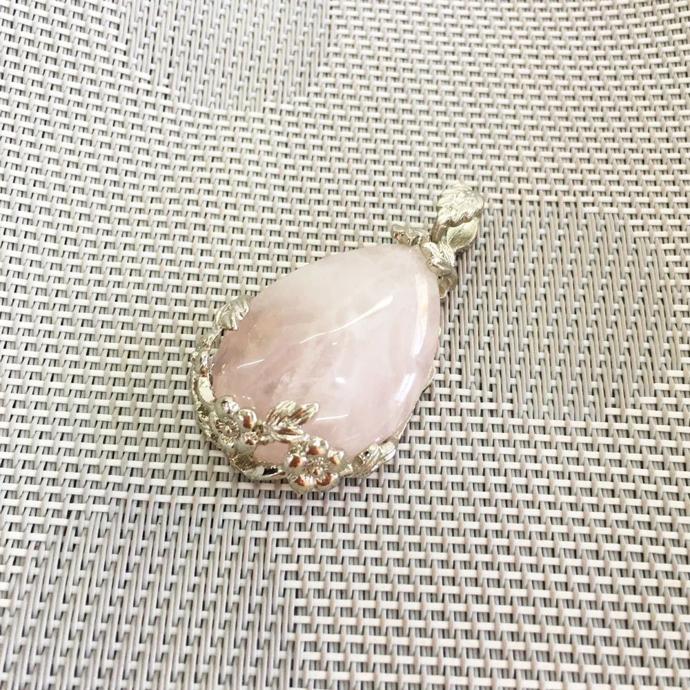 

Flower-Shaped Zinc Alloy Drop-Shaped Semi-Precious Stone Pendant Making for Jewelry Necklace Accessories For Women Size 30x40mm