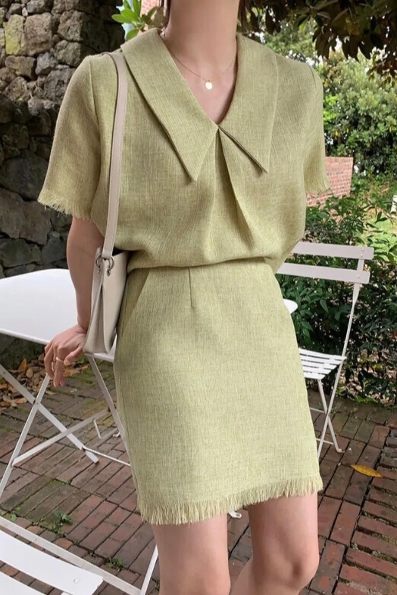 

French niche summer temperament lapel was thin, wild edging shirt + high waist skirt and short skirt