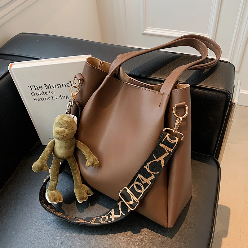 

Large-capacity Bag 2021 New Bag Female Autumn/winter Retro Messenger Bag Senior Tote Bag Bucket Bag Handbag Shoulder Bag