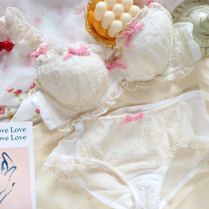 Vintage Cute Lolita Girl Lace Trim Underwear Set Cute Bowknot Ruffle Steel-ringed Push-Ups Lingerie Women's Bra & Brief Set