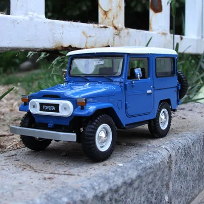 Модель автомобиля Toyota FJ40 модель из сплава Детская рождественские подарки