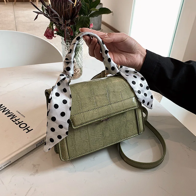 2019 Новинка лета с тиснением под крокодиловую кожу маленький шелковый шарф ручной