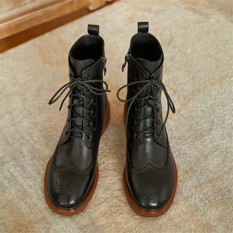 

Winter Women Boots Cool and Versatile Retro Boots with Round Toe Side Zipper Lace Up Chunky Heel Short Boots Item No.S37
