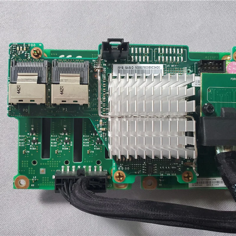 

Pulled 90Y5875 81Y4597 46W8418 x3650 M4 8x2.5" HS HDD Expander Kit with Cable