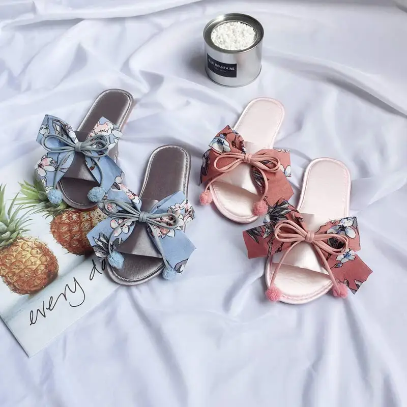 Сланцы женские на плоской подошве сатиновые шлепанцы с бантом Нескользящие