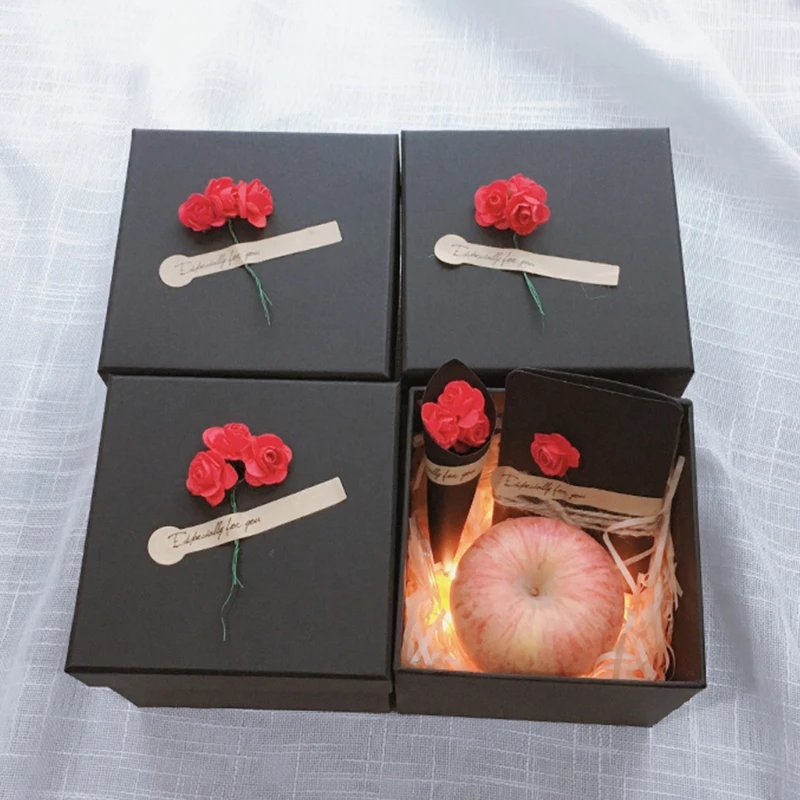 

Black Kraft Paper Gift Box with Roses Simple Design Present Container with Lid Multipurpose for Christmas Graduations K3NA