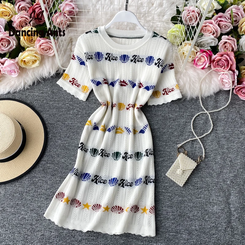 Женское трикотажное платье с круглым вырезом и коротким рукавом | Женская одежда