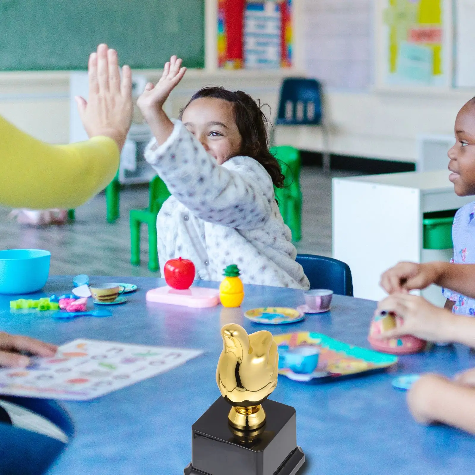 Пластиковые награды-трофы сувениры для спортивных соревнований Подарочные