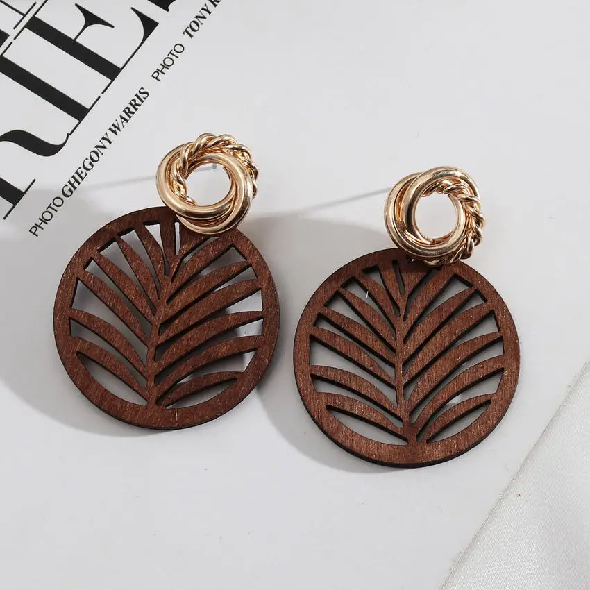 

Cutout Round Wood Leaf Drop Earrings for Women TWIST Metal Baroque Circle Pierced Earrings Original Jewelry 2022 Free Shipping