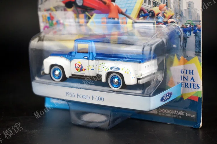 

GreenLight 1/64 1956 Ford F-100