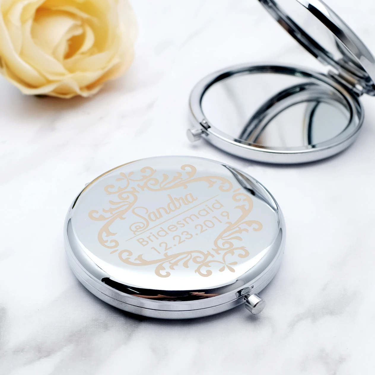 Индивидуальное компактное зеркало подарок подруге невесты карманное
