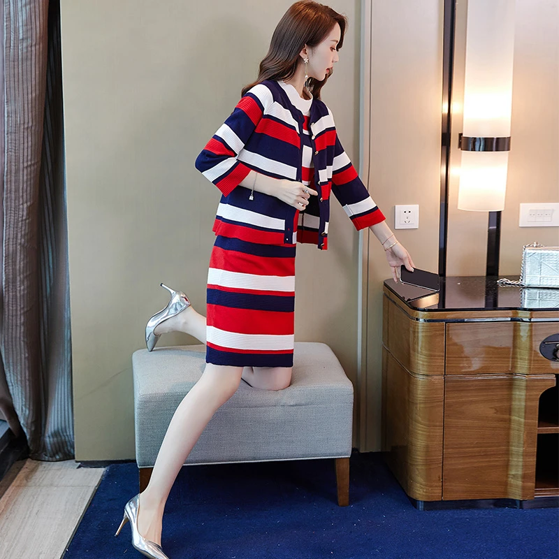 Женский трикотажный комплект из 3 предметов Mozuleva кардиган + пуловер с короткими