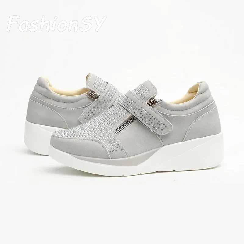 Женская обувь на платформе с подошвой из вулканизированной резины Высота со