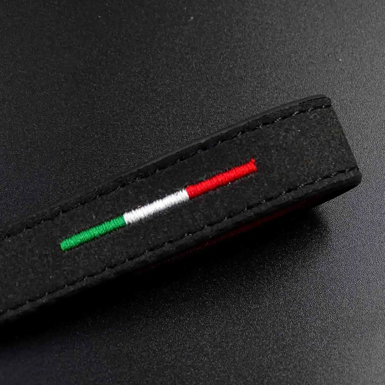 Автомобильный Брелок в виде подковы с итальянским флагом кожаный брелок для Fiat 500