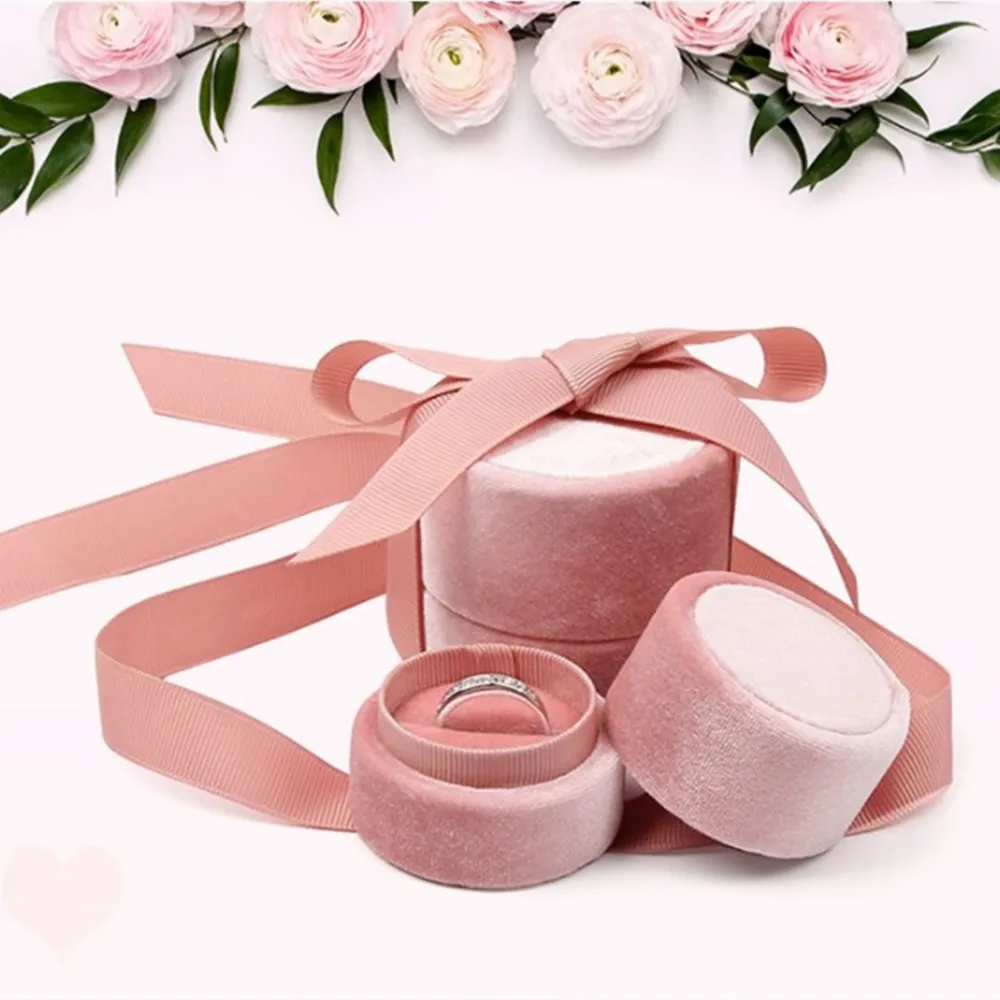 

2021 New Delicate Velvet Round Ring Necklace Jewelry Box With Elegant Silk Knot For Jewelry Gift Storage Wedding Birthday Gift