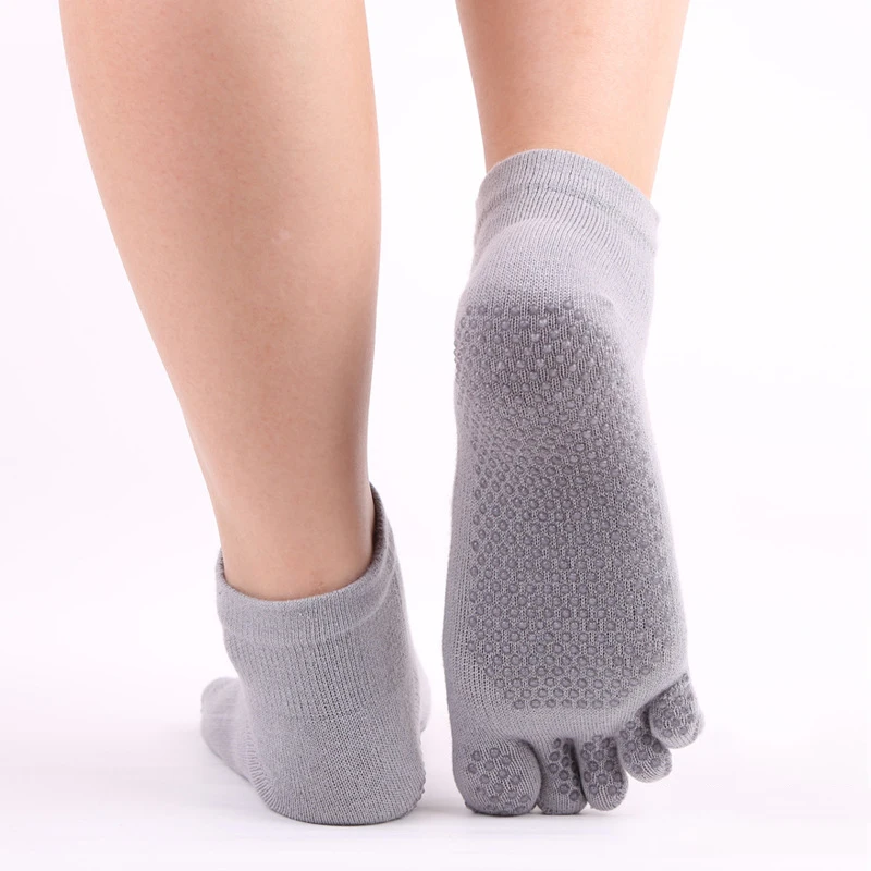 Женские спортивные носки 2 пары Нескользящие силиконовые с пятью пальцами