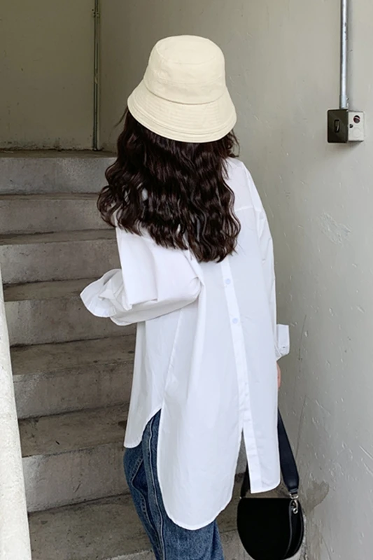 

SuperAen Medium and Long White Retro 2021 New Spring Full Turn Down Collar Shirts Women