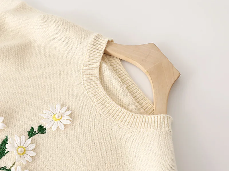 

New Sweet Sweaters Women Luxury Embroidery Florals Loose Pullover Autumn Winter Basic Crochet Tops Christmas Sweater Cute Jumper