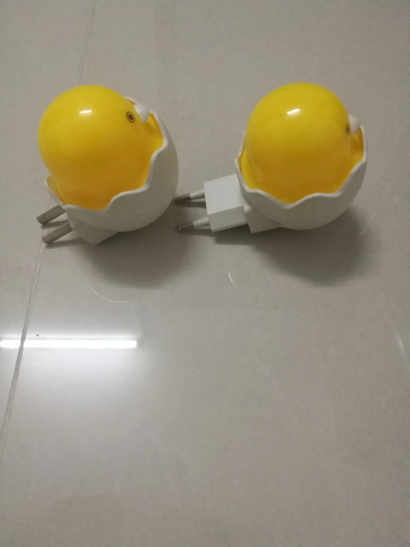 Маленькая желтая утка маленький ночсветильник симпатичный чтобы лопнуть сердце