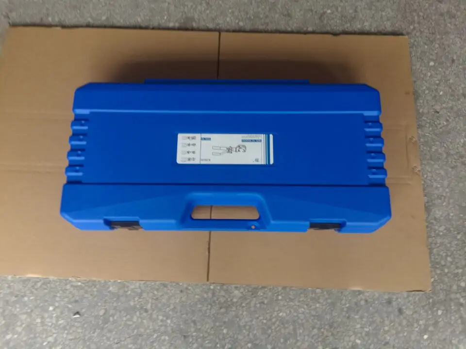 

6T Manual Hydraulic Cable Cutter with Max Cutting Capacity Dia 50mm
