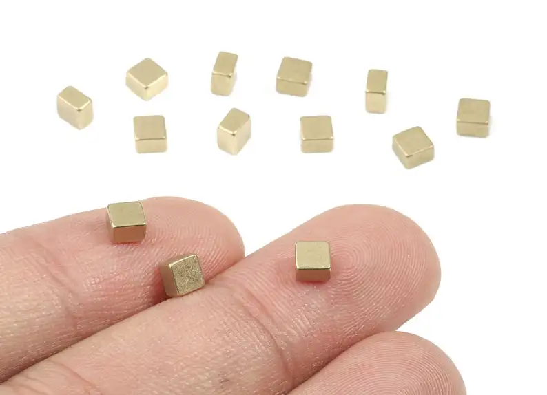 

Brass Square Blank - Raw Brass Square Blank - Brass Square Tag - 50PCS/LOT- Jewelry Supplies - 3.87x3.87x2.61mm - PP3172