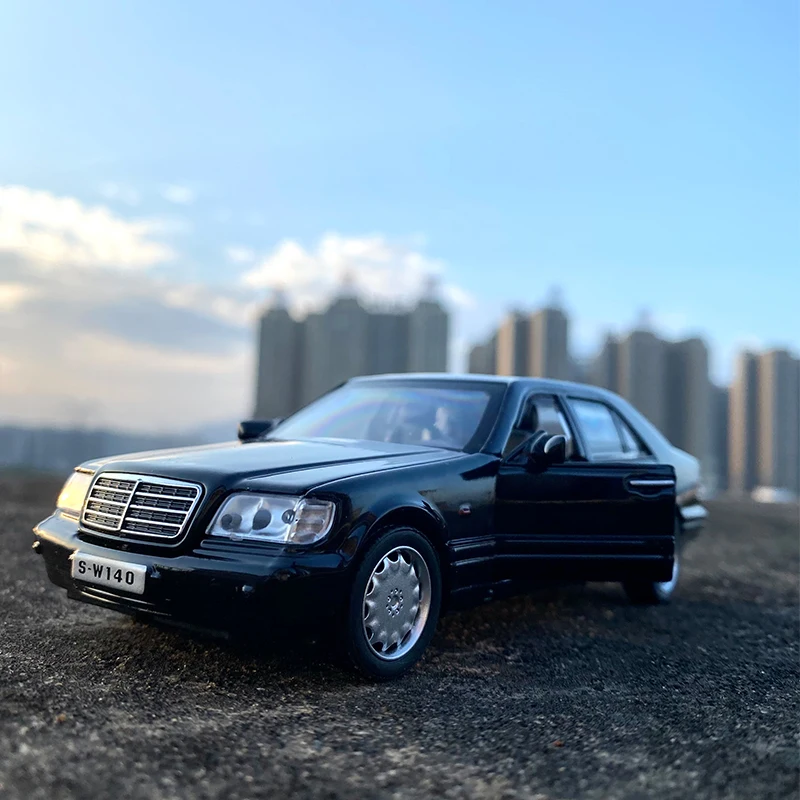 

1/32 имитация литого сплава Ben S Class W140 классическая модель металлический литый автомобиль для детей коллекционный подарок